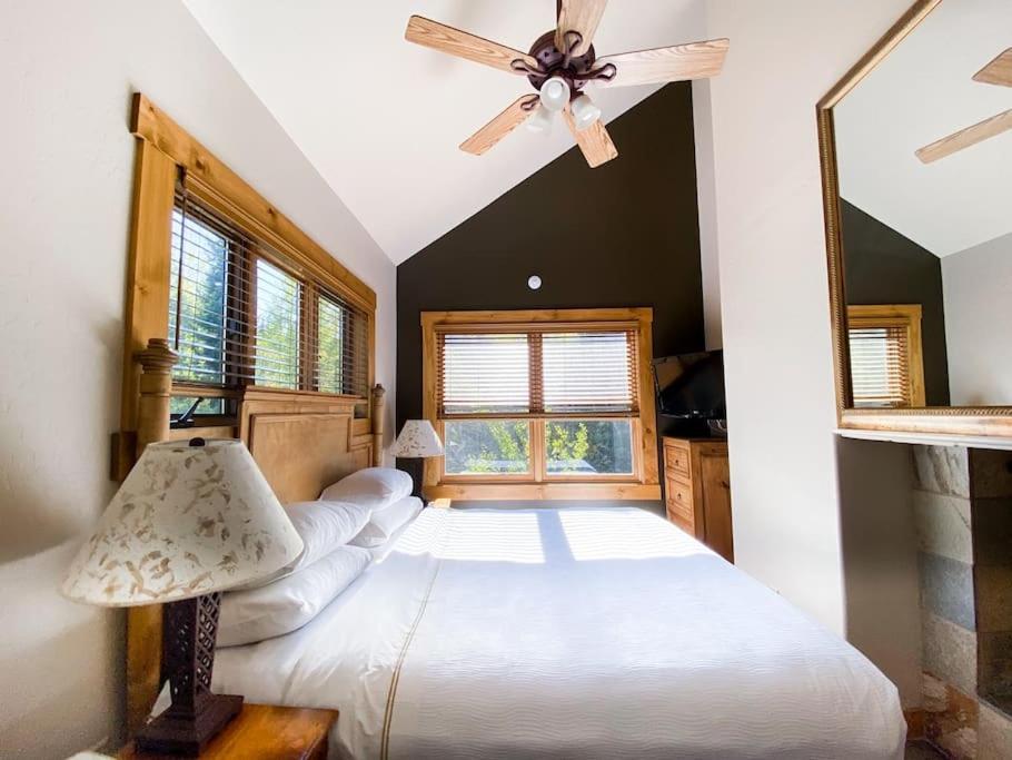 טלורייד 2Br Mountain Lodge Luxury Skiin Out Best Amenities מראה חיצוני תמונה
