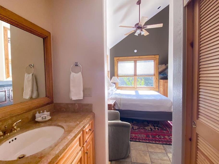 טלורייד 2Br Mountain Lodge Luxury Skiin Out Best Amenities מראה חיצוני תמונה