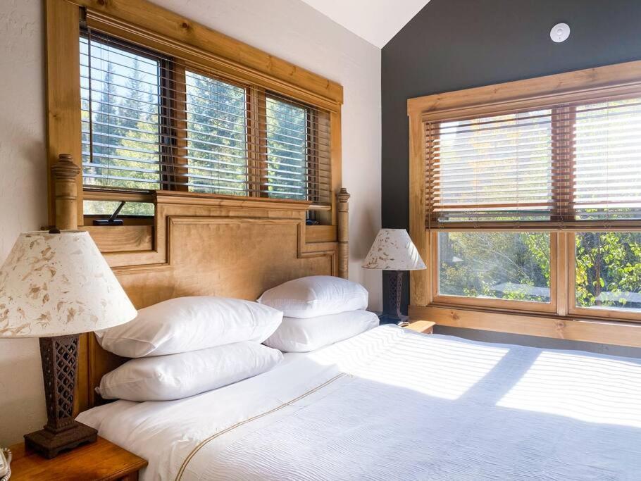 טלורייד 2Br Mountain Lodge Luxury Skiin Out Best Amenities מראה חיצוני תמונה